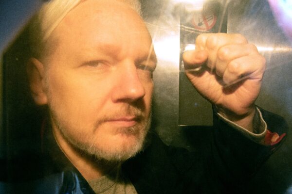 Pourquoi autant d’acharnement contre WikiLeaks ? (par Julian Assange)