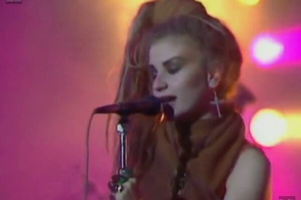 *NI TÚ NI NADIE* – ALASKA + DINARAMA – 1984 (REMASTERIZADO)