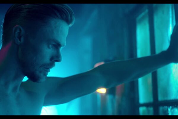Derek Hough – Natural